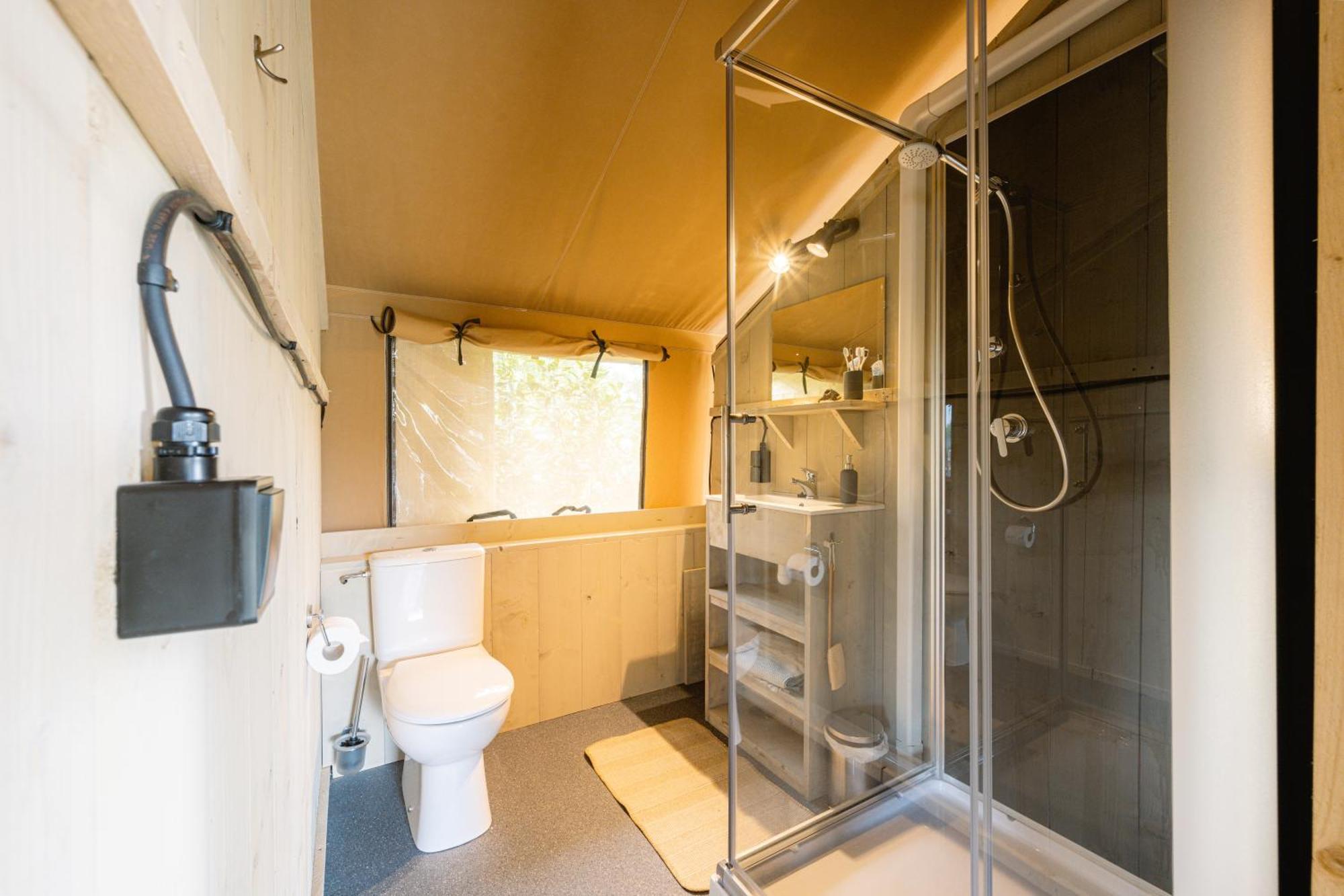 Glampingzelt Family - Lodge โซลเทา ภายนอก รูปภาพ