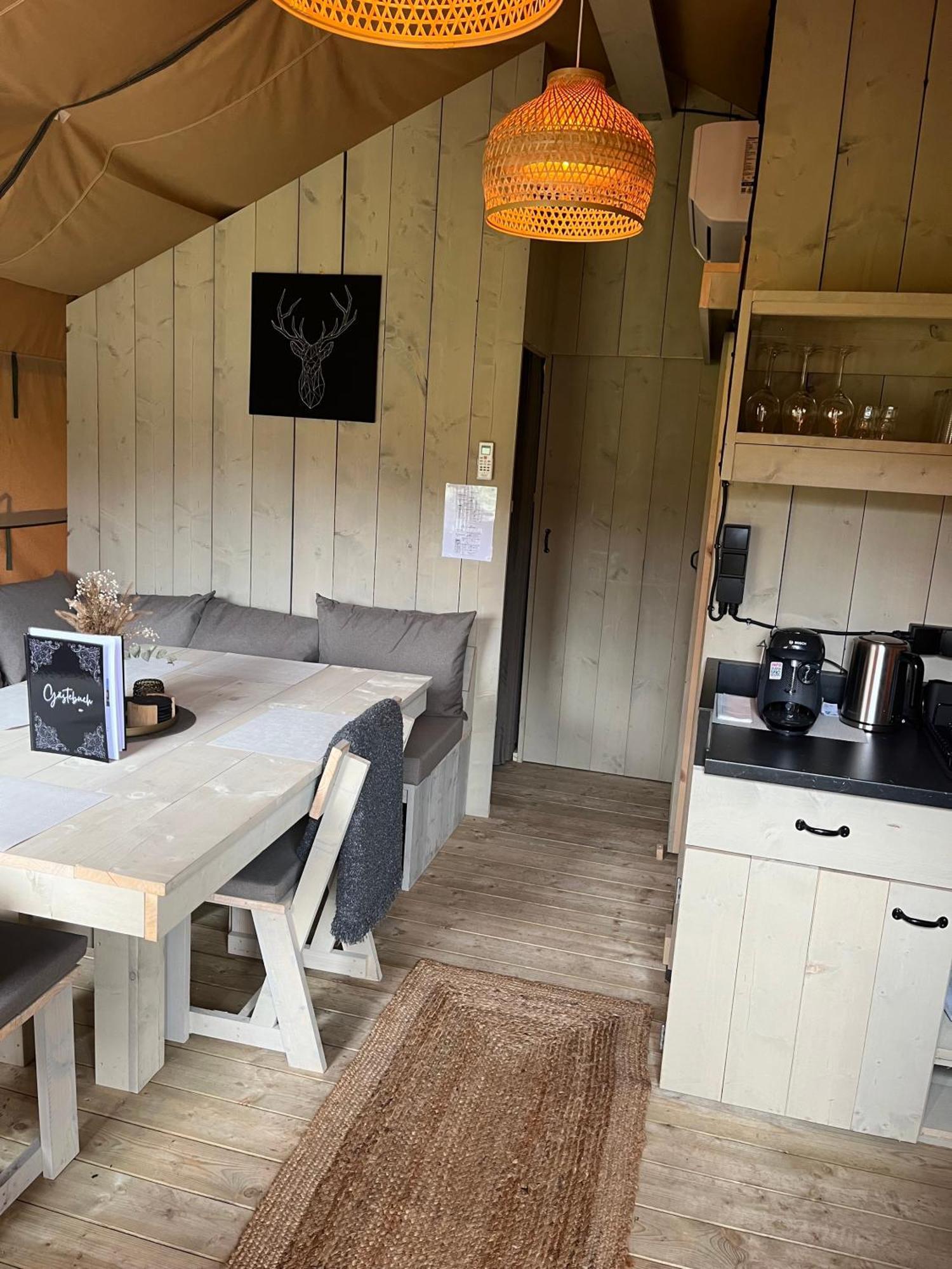 Glampingzelt Family - Lodge โซลเทา ภายนอก รูปภาพ